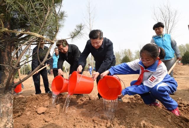 习近平建设绿色家园是人类的共同梦想