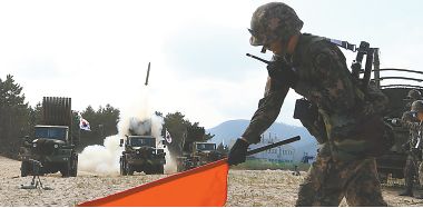 朝鲜大口径火箭炮令韩军担忧 全面覆盖美韩基地