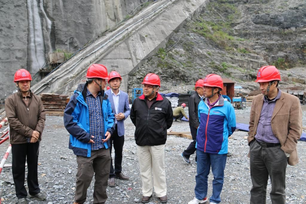 李建林、田斌带队赴恩施水电工地实地调研