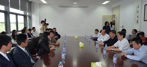 全国人大常委会副委员长陈竺院士调研我校药学院