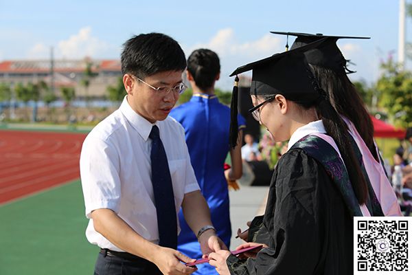 毕业季03学校隆重举行2016届毕业生毕业典礼暨学位授予仪式