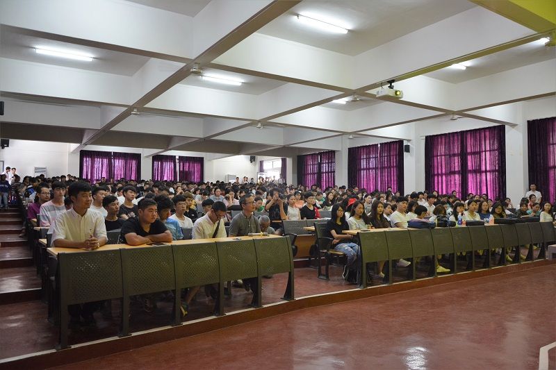 名师大讲堂|| 清华大学美术学院副院长苏丹教授讲座——建筑与装饰艺术